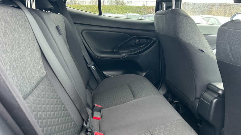 Toyota Yaris Cross 1.5 Hybrid Design 5dr CVT Hybrid Estate